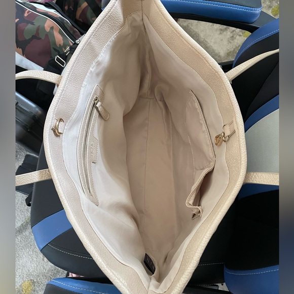 Bcbg tote - Picture 4 of 8